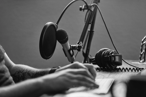 نحوه ورود به شغل گویندگی چیست