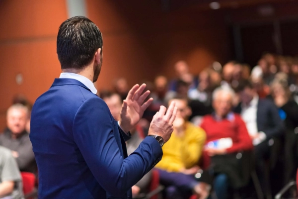 تعریف سخنرانی چیست