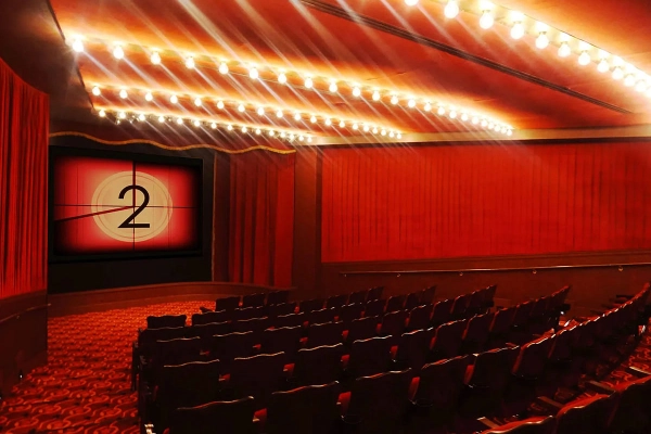 تفاوت تئاتر و سینما